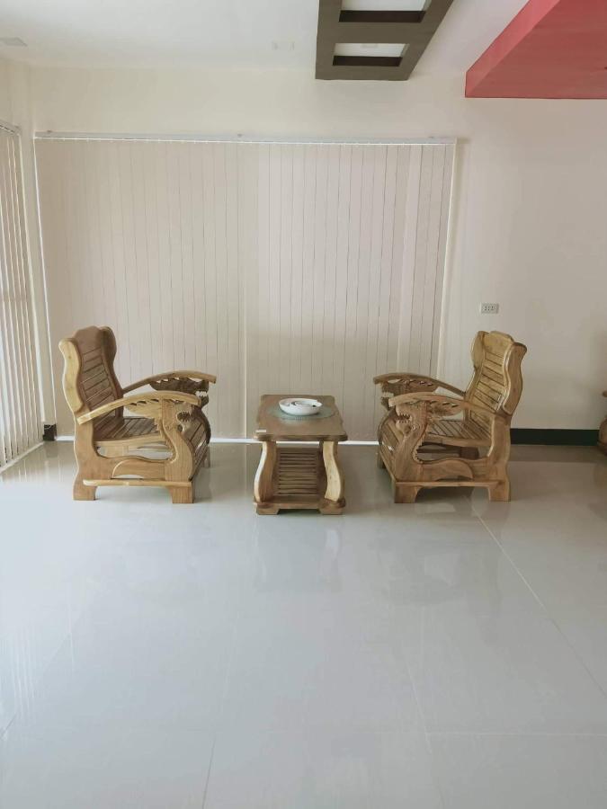 Villa Cresenciana Batuan Exterior foto